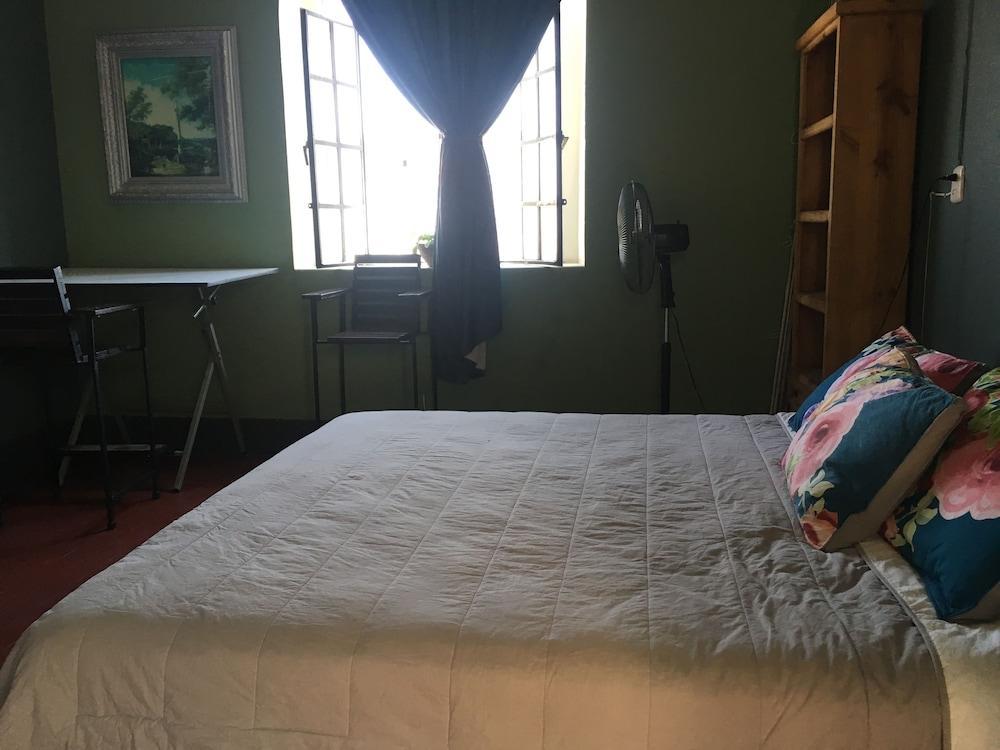 Casa Atenas (Adults Only) Гуадалахара Екстериор снимка